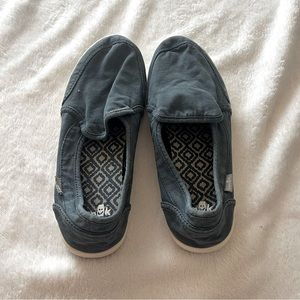 Navy blue Sanuk shoes
